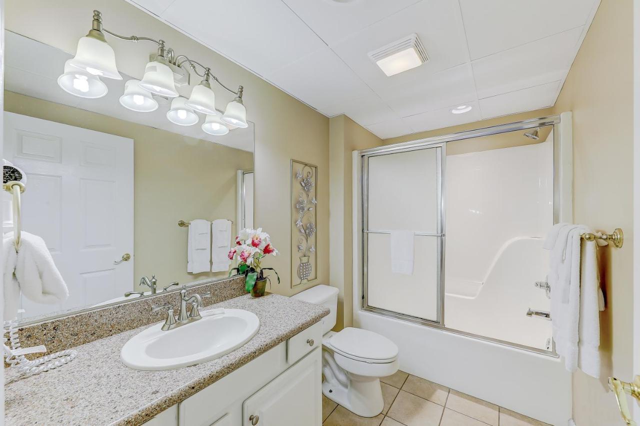 Escape Whispering Pines 213 Apartment *