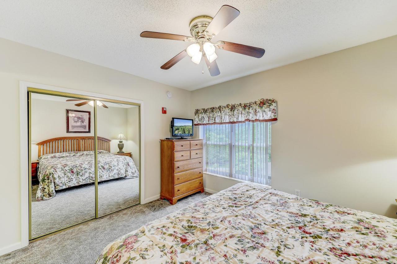 Greenbrier Getaway Whispering Pines 524 *