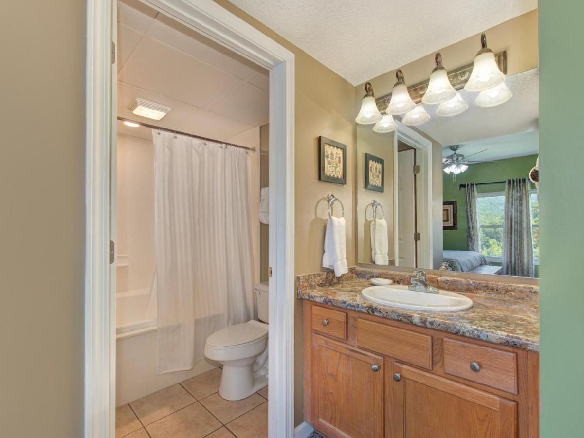 Apartment Downtown Retreat Whispering Pines 534