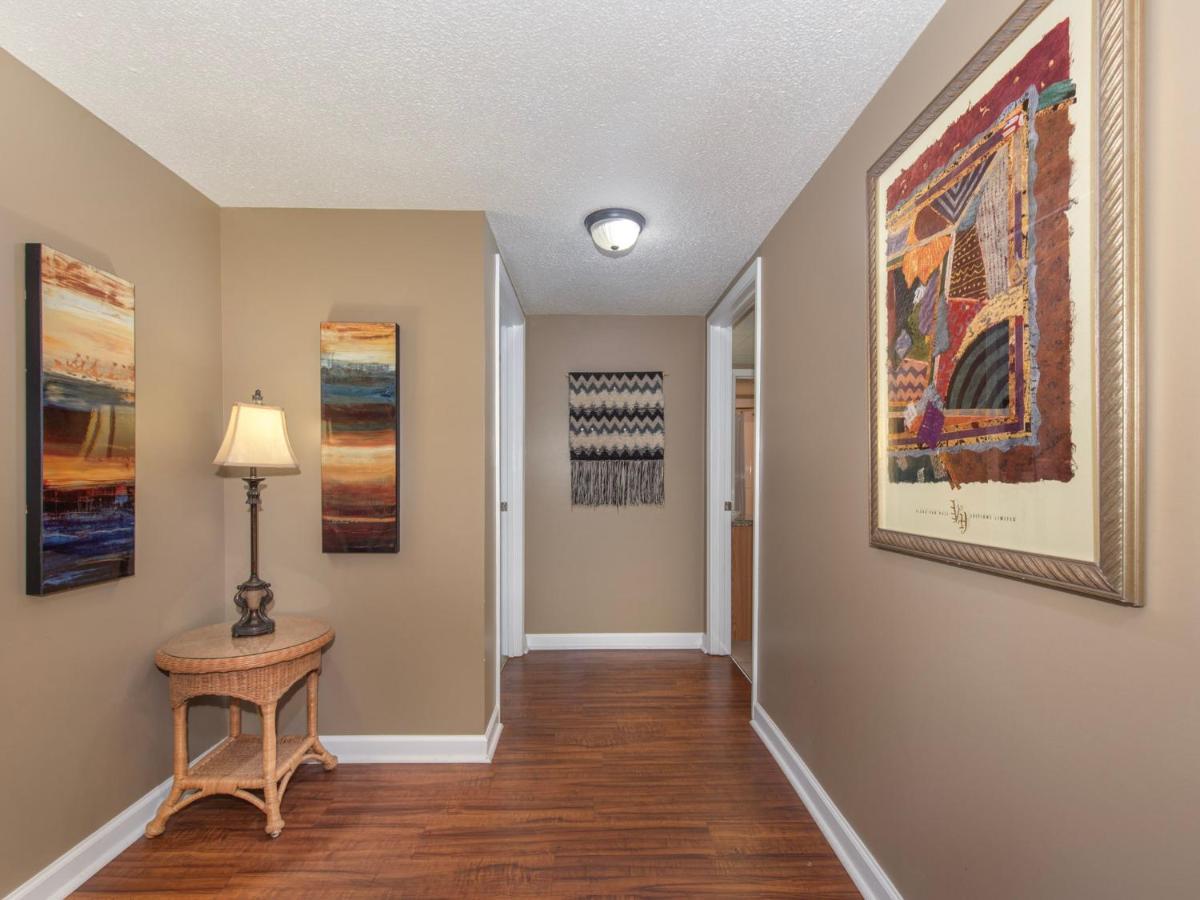 Downtown Retreat Whispering Pines 534 Apartment *