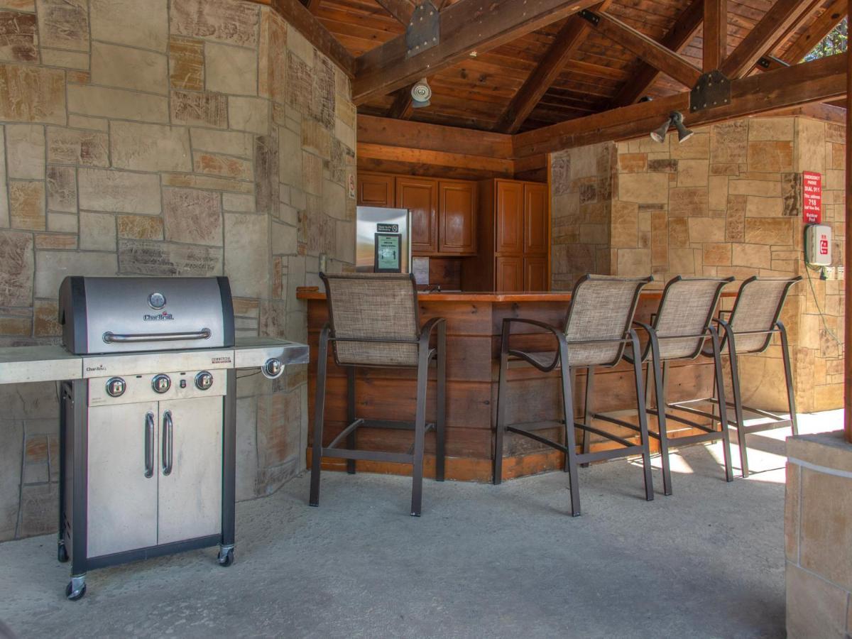 Apartment Lazy Bears Den 2103