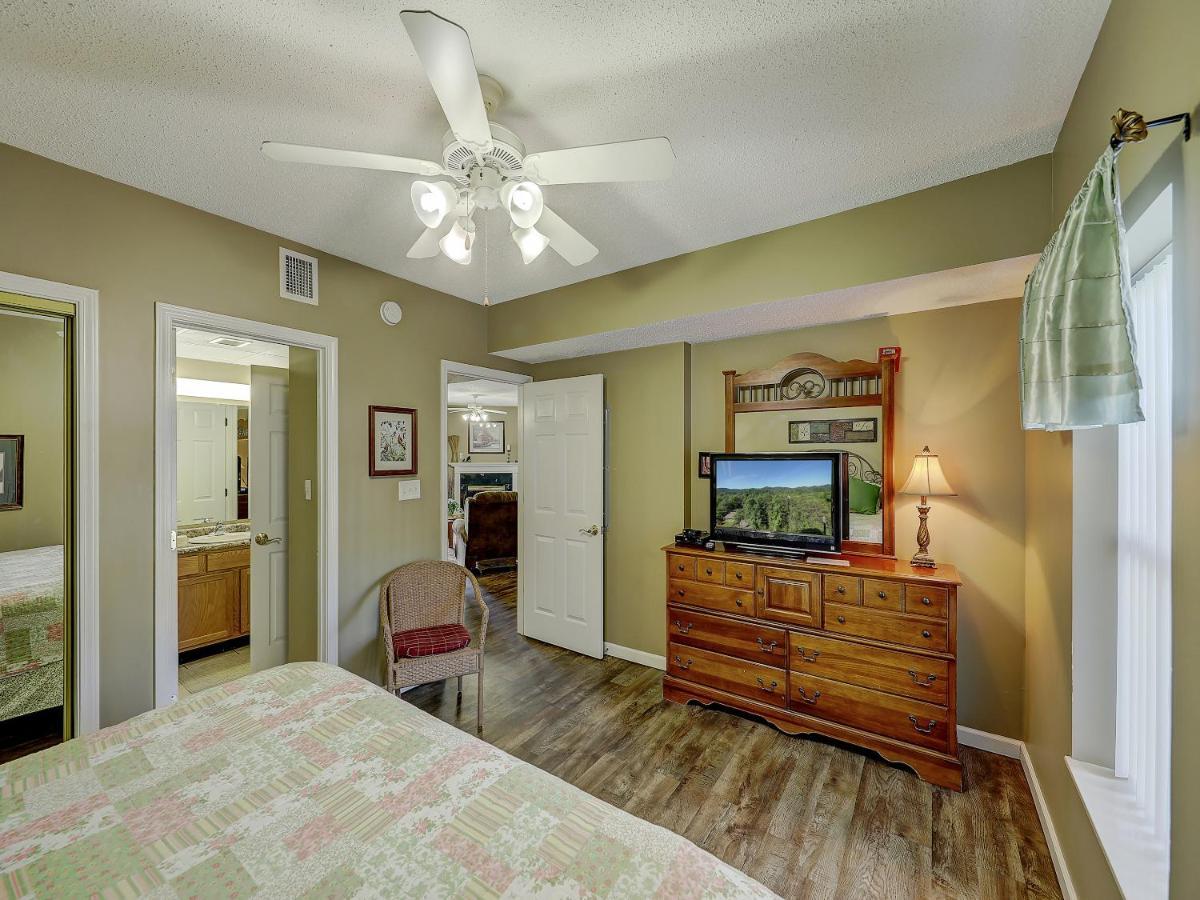Making Memories Whispering Pines 624 Pigeon Forge