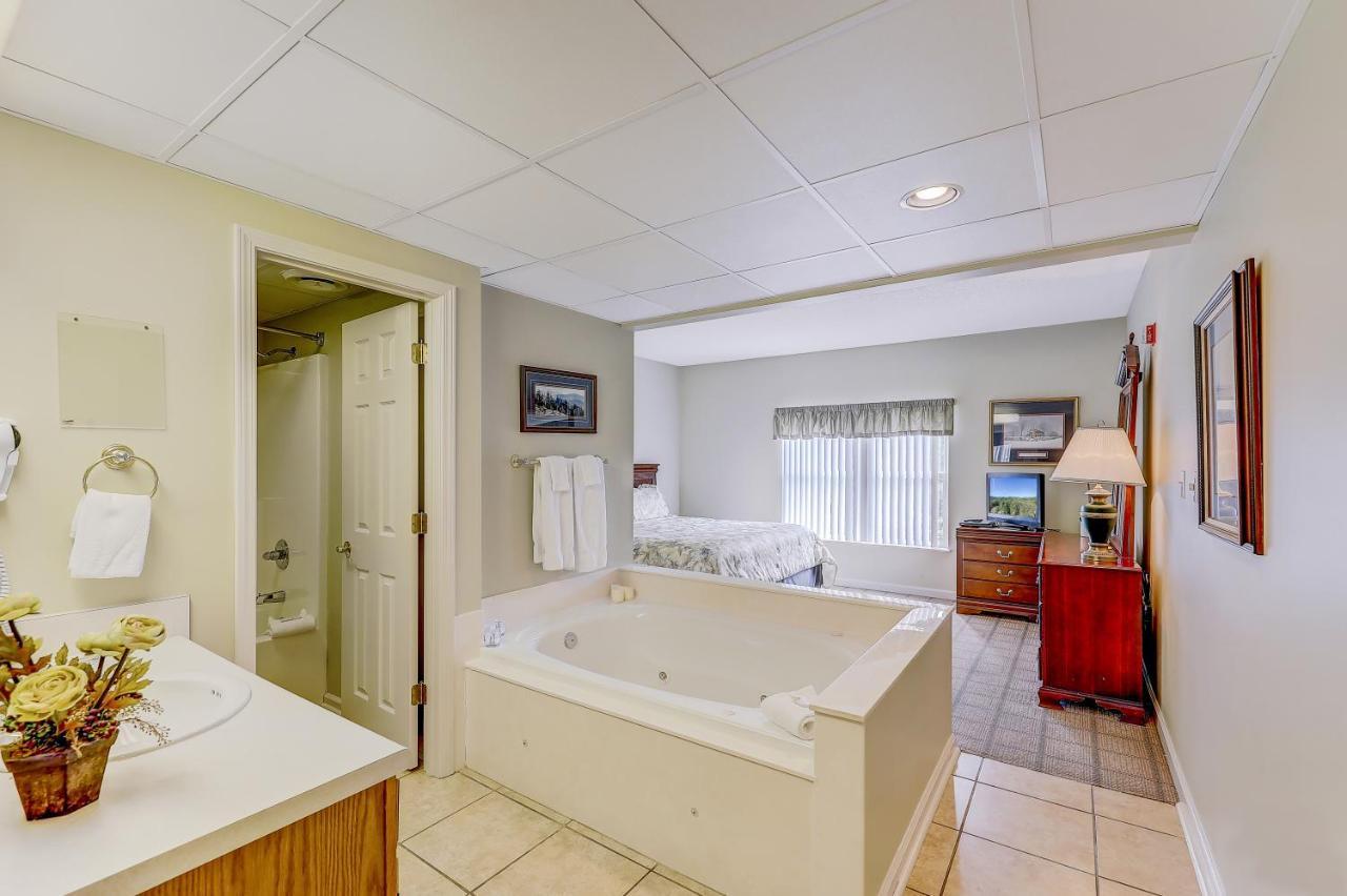 Whispering Pines 424 *