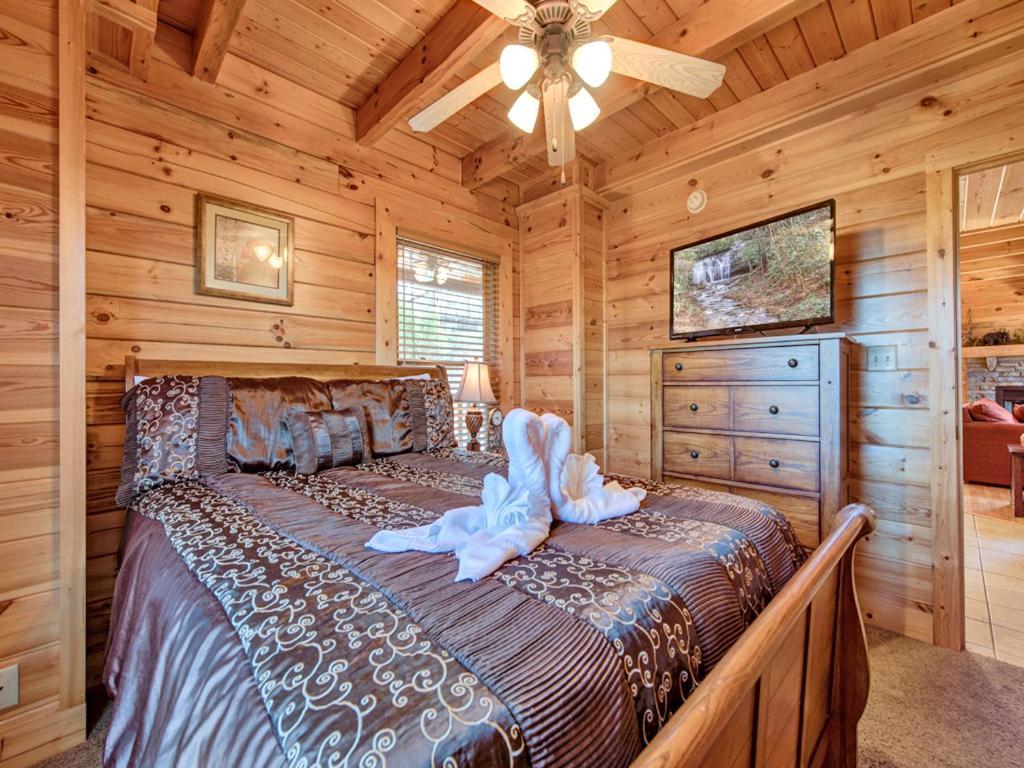 Misty Mountain Hideaway Apartment *