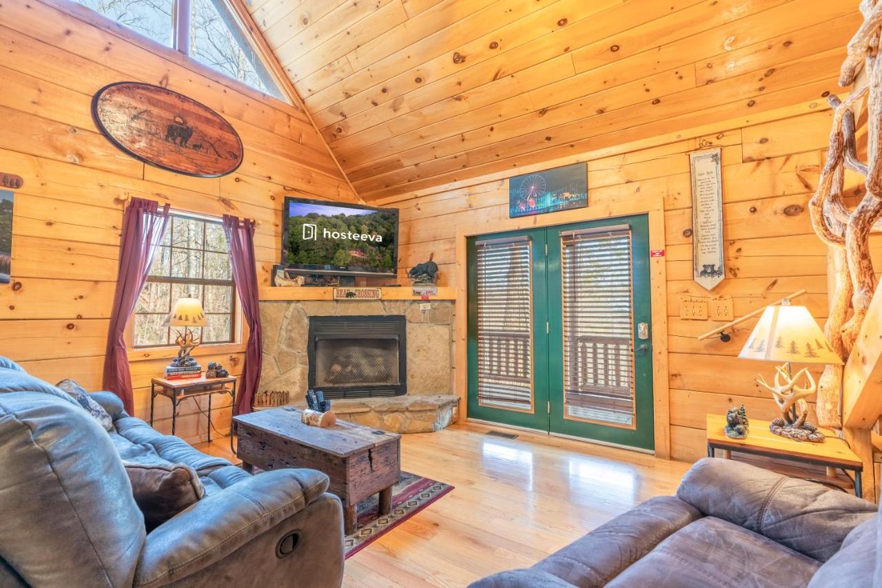 Moonshine Ridge With Hot Tub And Fire Pit Holiday home *