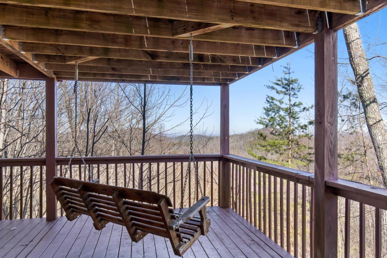 Huckleberry Ridge Pigeon Forge
