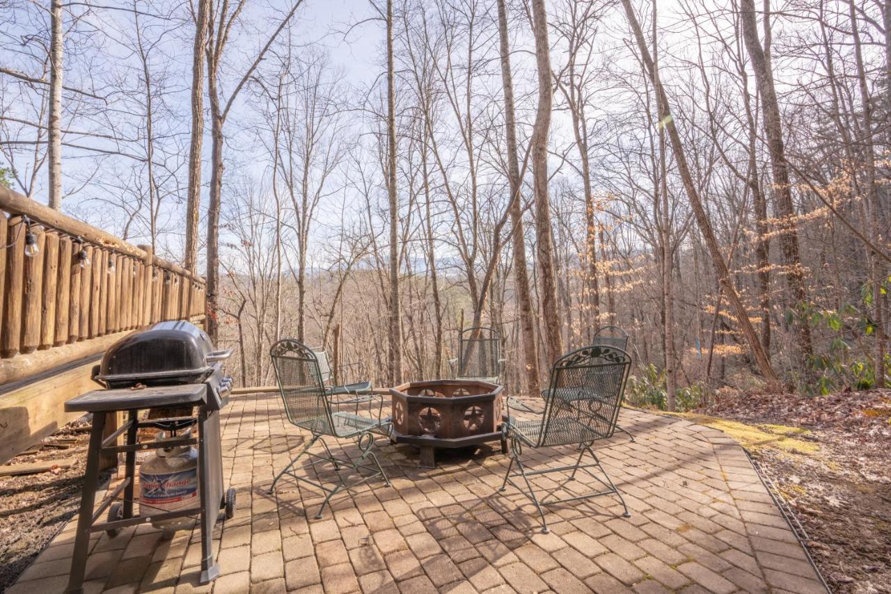 Moonshine Ridge With Hot Tub And Fire Pit