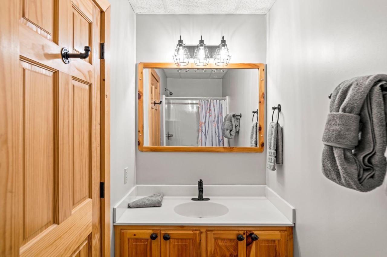 The Sly Fox - Recently Updated/ Ideal Pf Location * Pigeon Forge
