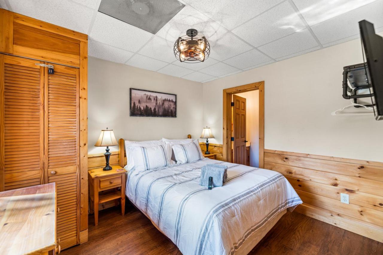 The Sly Fox - Recently Updated/ Ideal Pf Location Holiday home