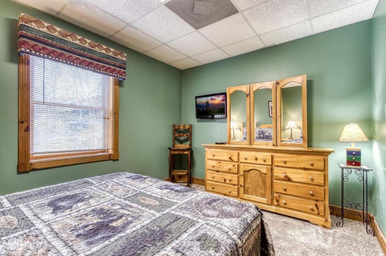 Er92 - Virginia's - Great Location! Close To The Action! * Pigeon Forge