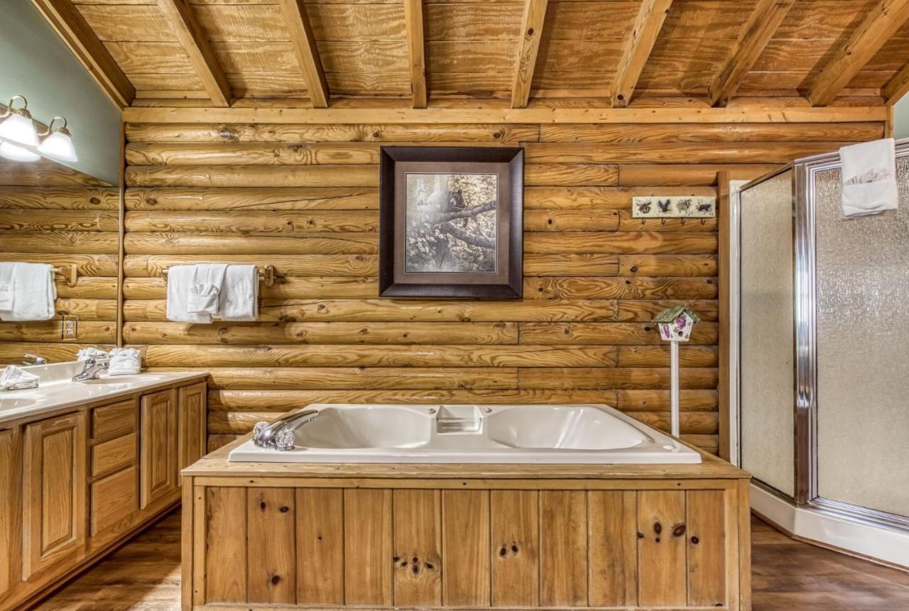 Er92 - Virginia's - Great Location! Close To The Action! Pigeon Forge