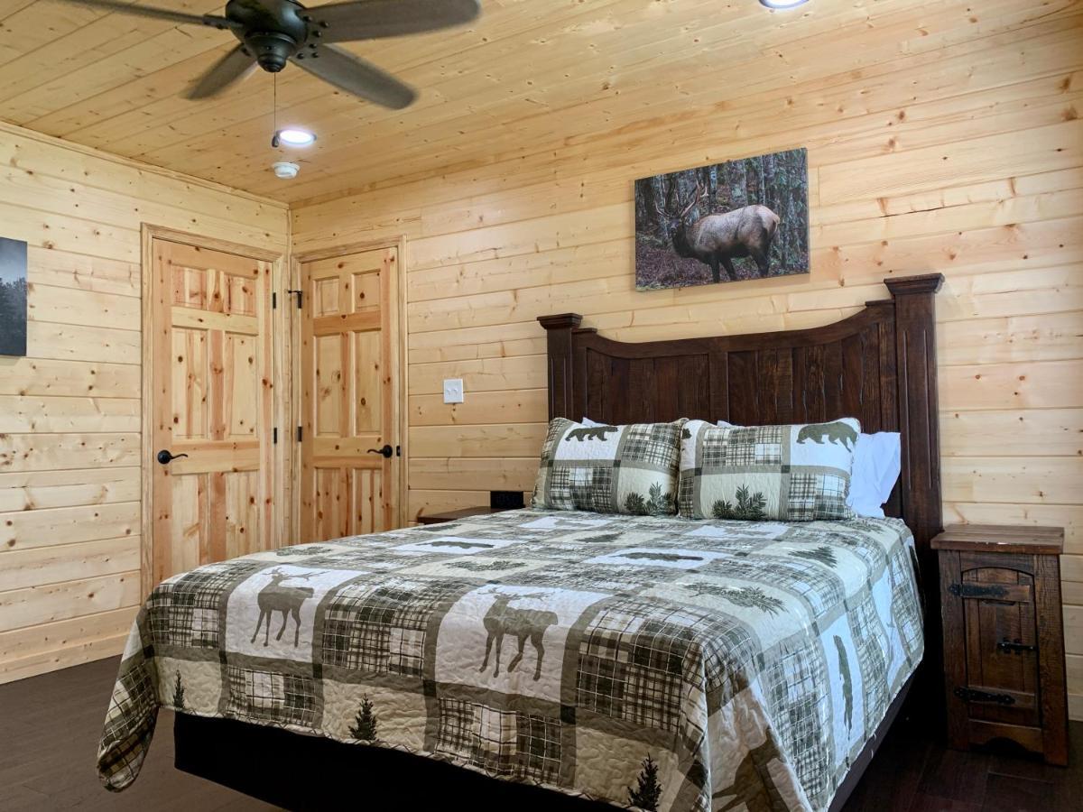 Holiday home The Brick House: Brand New! 3 Bedroom With Private Driveway Pigeon Forge