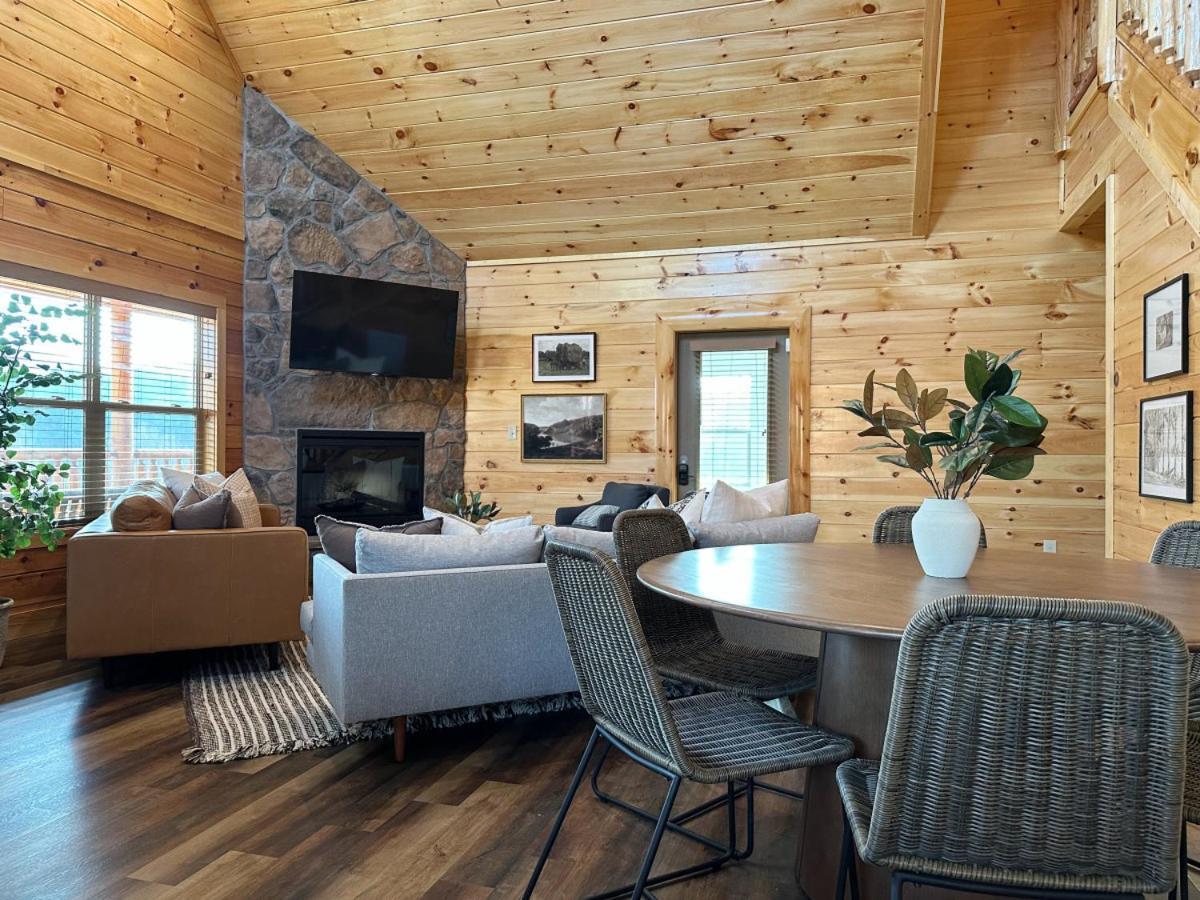 Modern W Indoor Pool Mtn View Game Holiday home