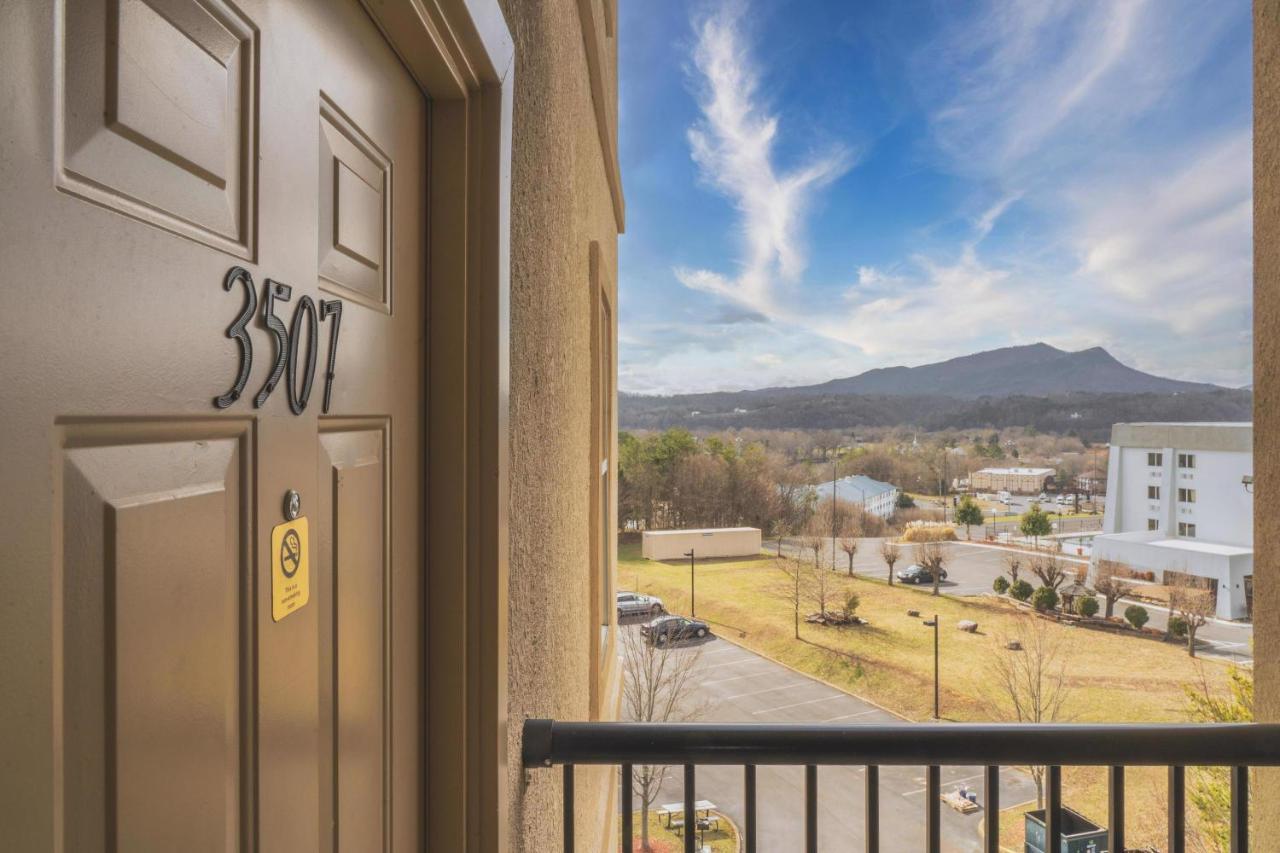 Mvc - Unit 3507 Apartment