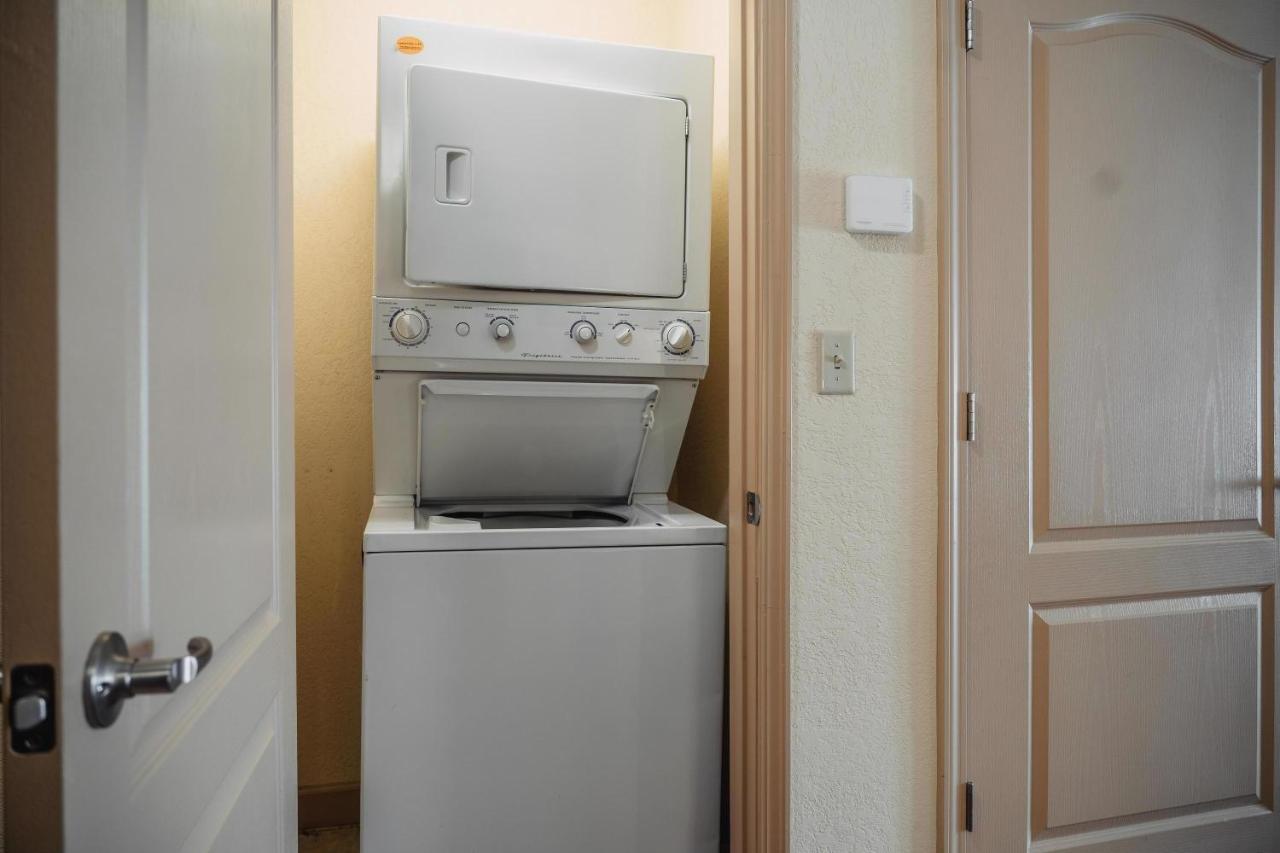 Apartment Mvc - Unit 3105 *