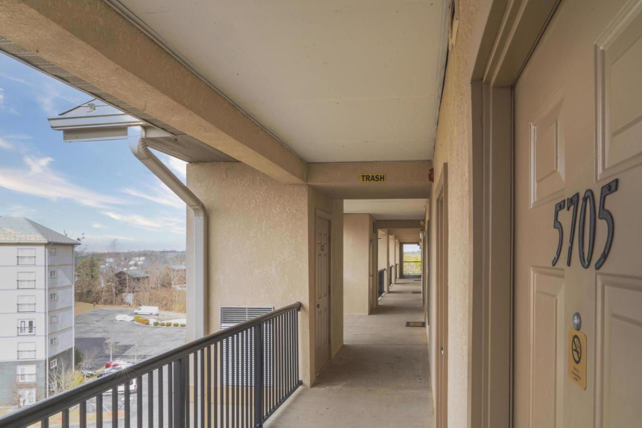 Mvc - Unit 5705 Apartment *