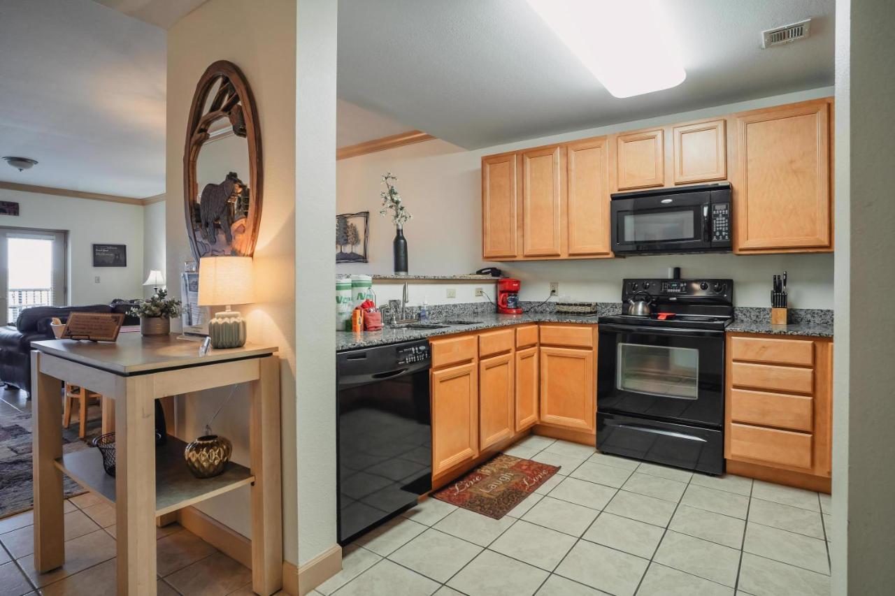 Apartment Mvc - Unit 1405 - Bears Lair *