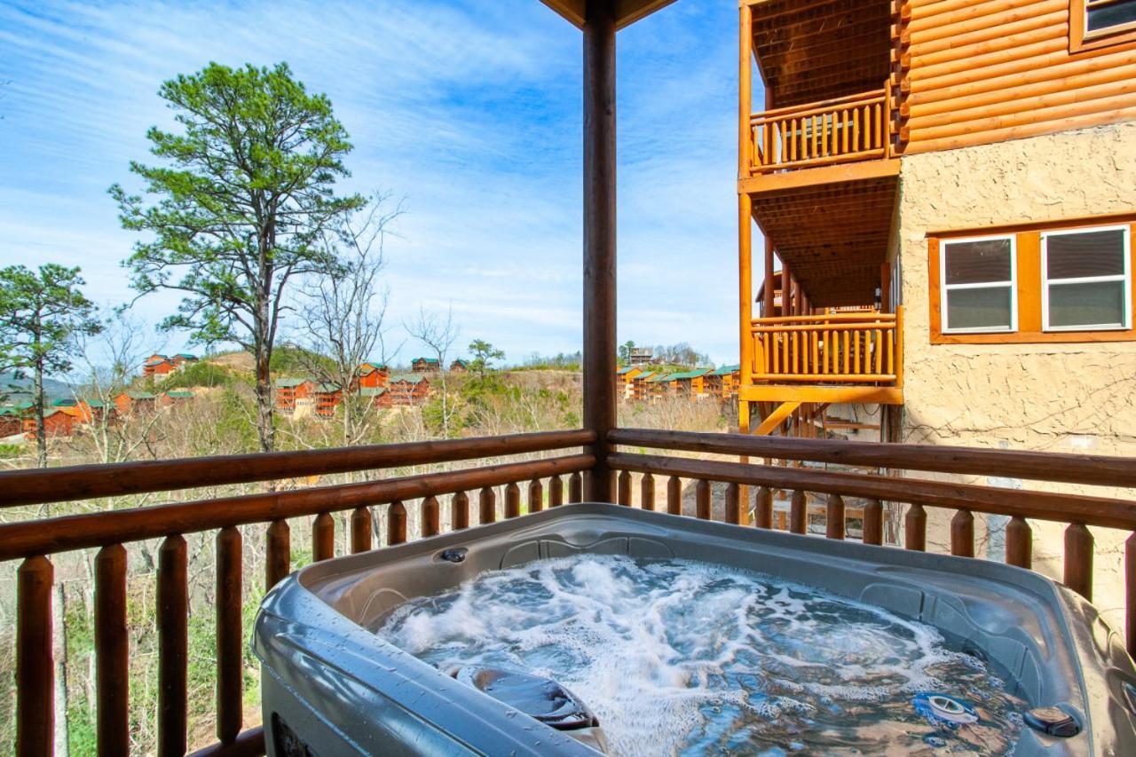 Holiday home Pool And Game In Stunning Mountain Pigeon Forge