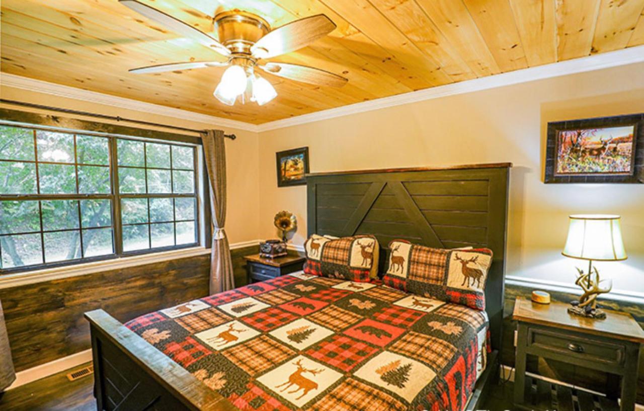 Dollywood Vacation Retreat *