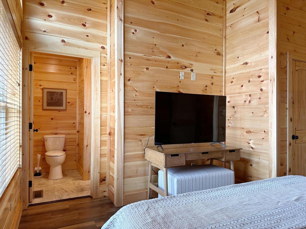 Holiday home Modern W Indoor Pool Mtn View Game Pigeon Forge