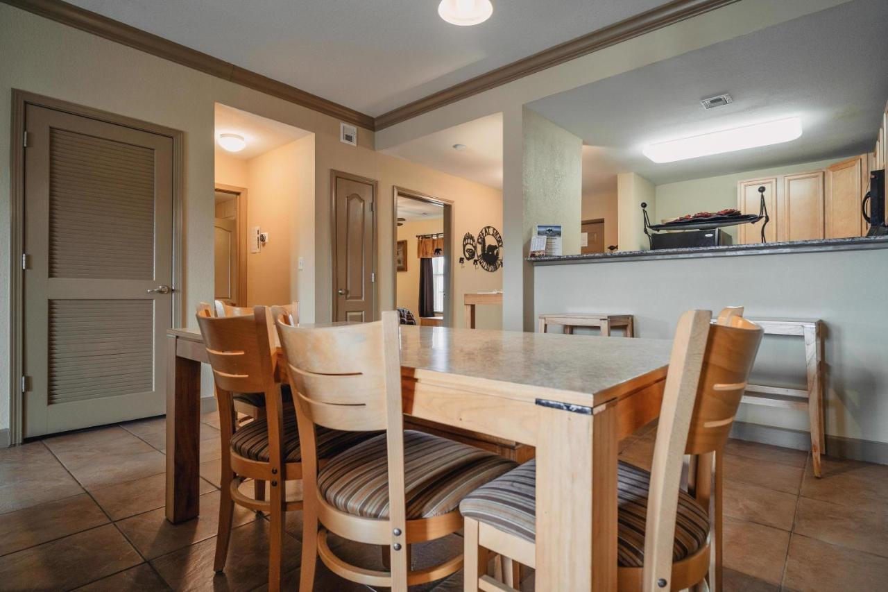 Mvc - Unit 2602 - Sweet Serenity Apartment