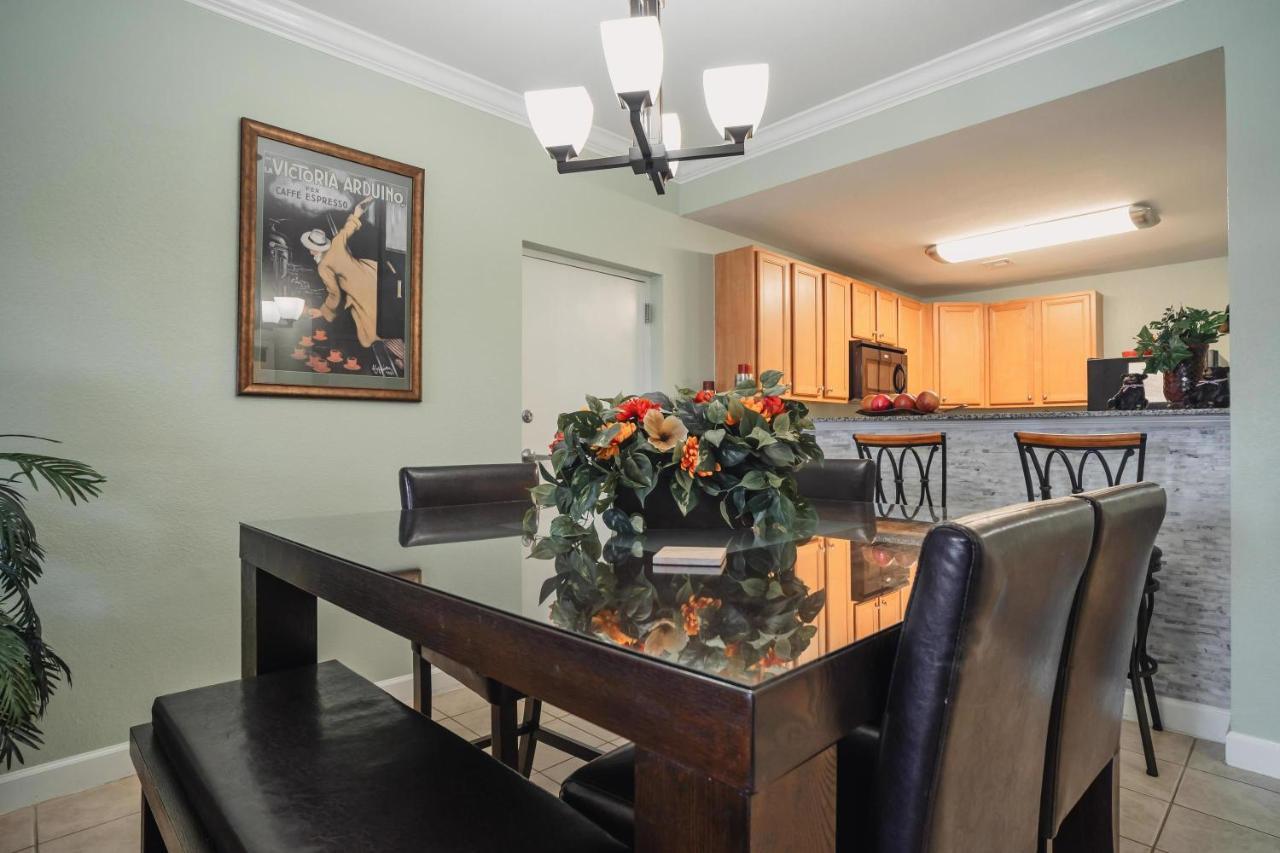 Mvc - Unit 1505 - Bearly Available Apartment