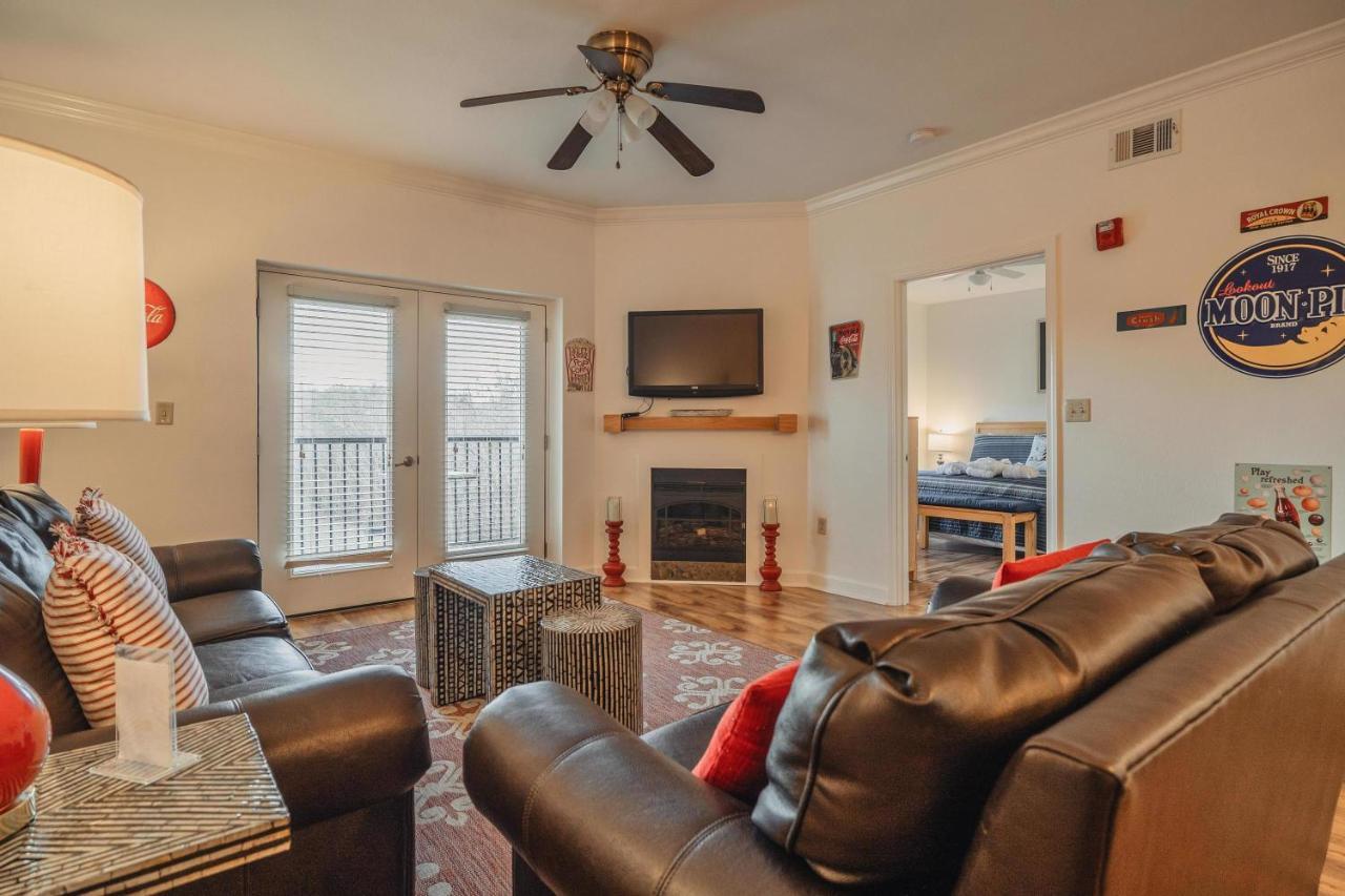 Mvc - Unit 2302 Apartment