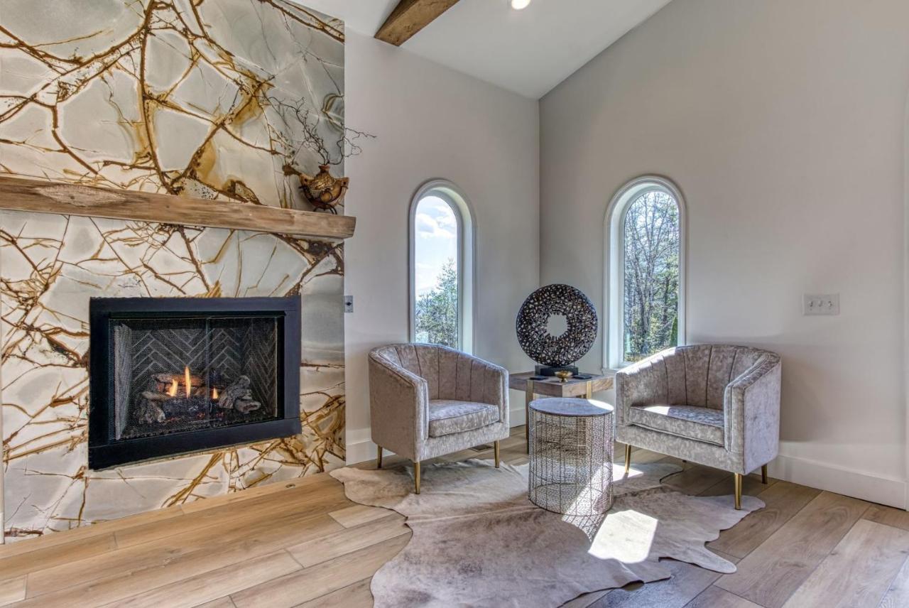Holiday home Mountain Valley Revival - Brand New Renovations, Close To Town, Panoramic Mountain Views!! Pigeon Forge