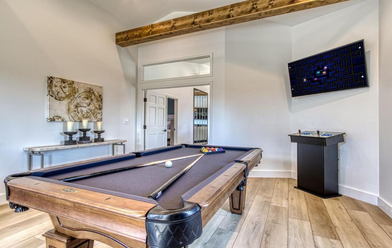 Holiday home Mountain Valley Revival - Brand New Renovations, Close To Town, Panoramic Mountain Views!! *