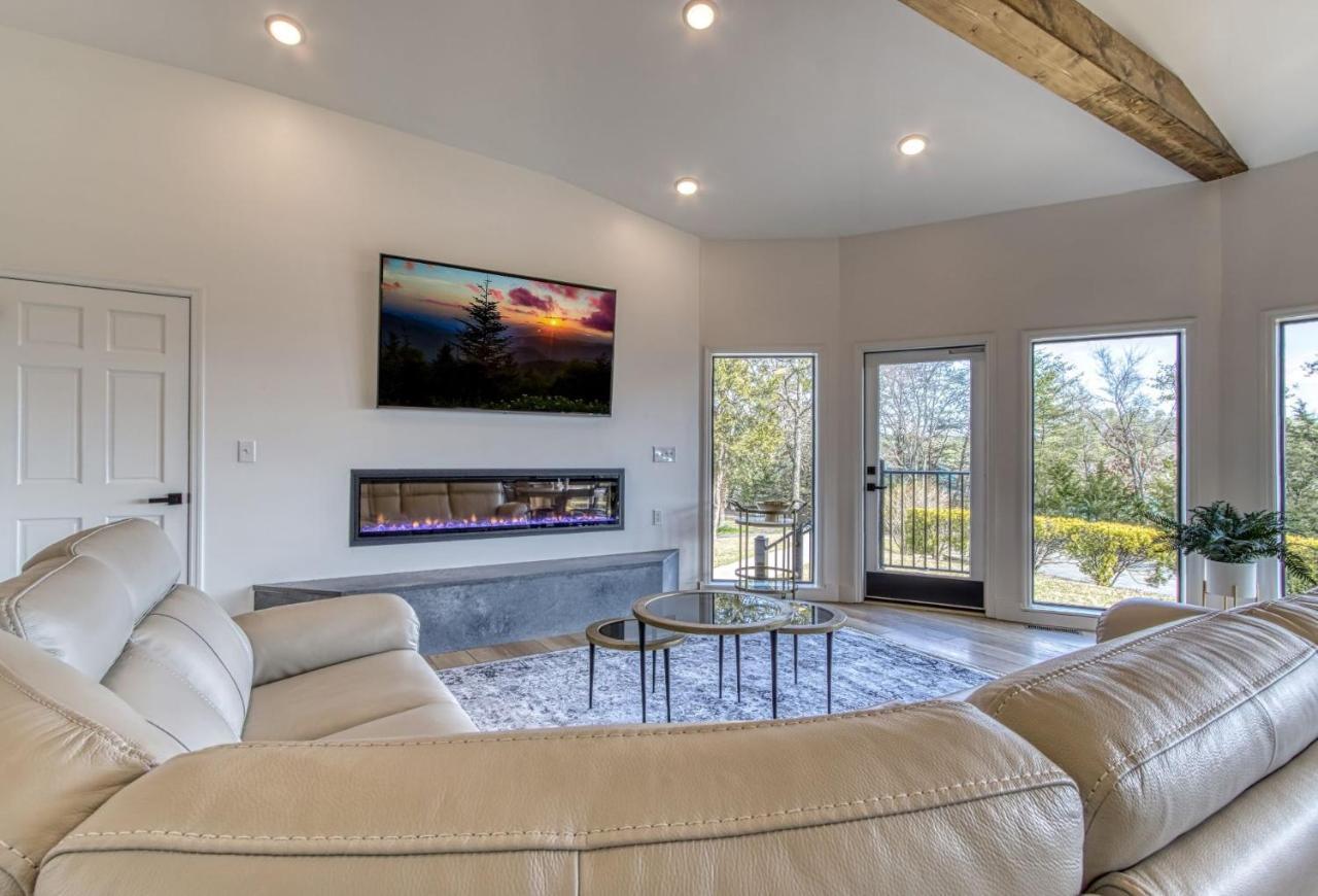 Holiday home Mountain Valley Revival - Brand New Renovations, Close To Town, Panoramic Mountain Views!! *