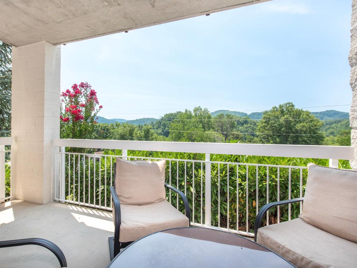 Magic Moments Whispering Pines 513 Pigeon Forge