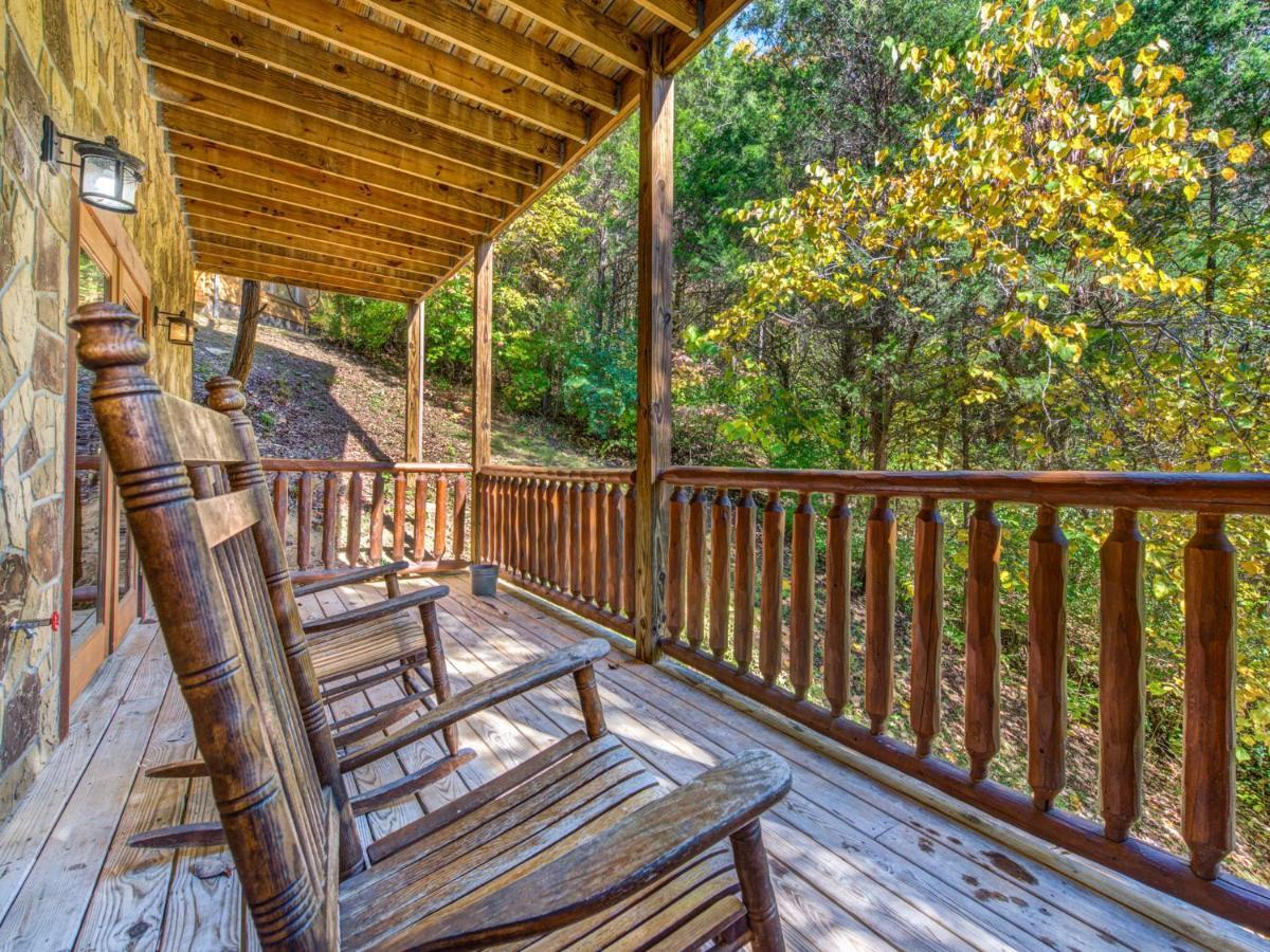 Holiday home Moonlight Theater Lodge, 3 Bedrooms, Hot Tub, Pool, Sleeps 14 Pigeon Forge