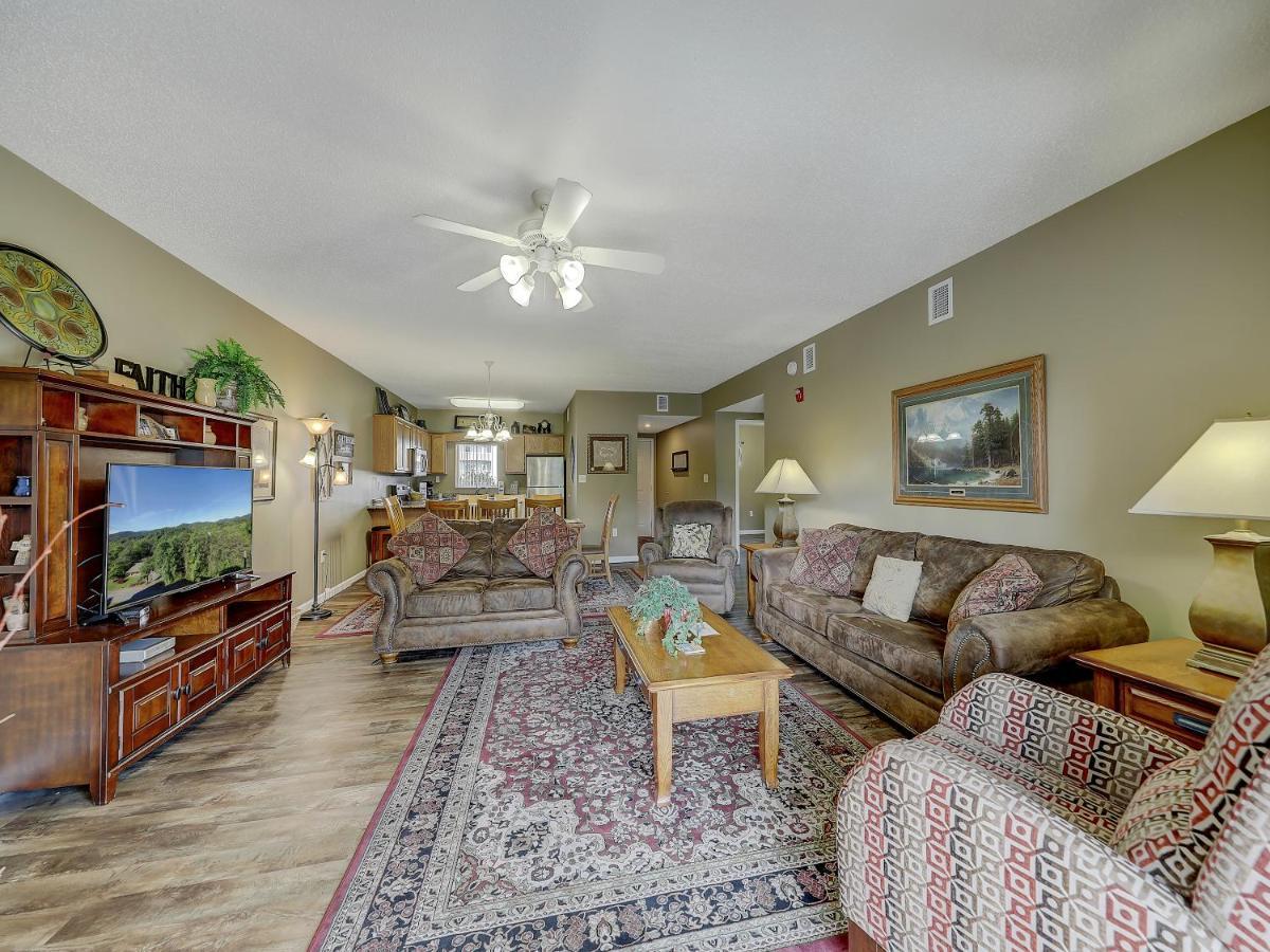 Making Memories Whispering Pines 624 Pigeon Forge