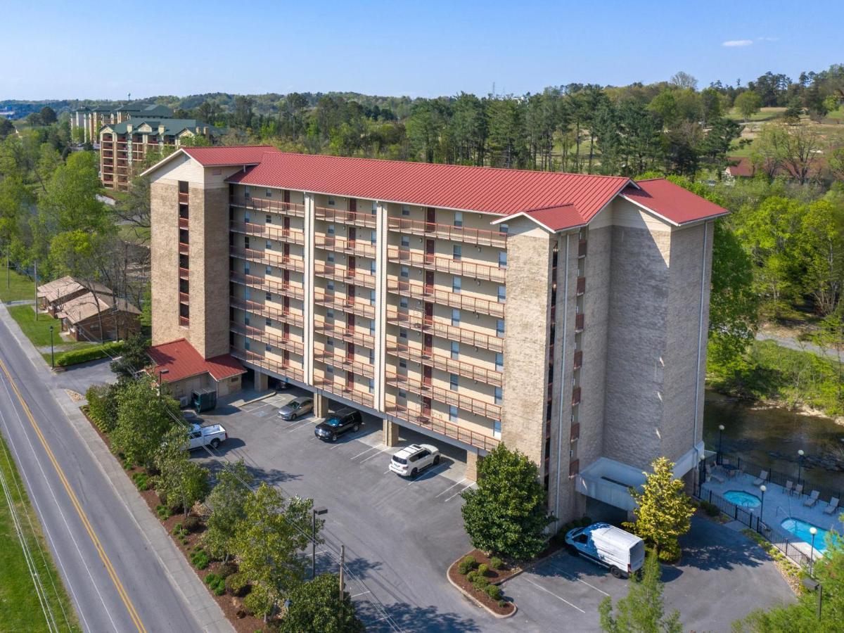 River Romp Cedar 505 Apartment