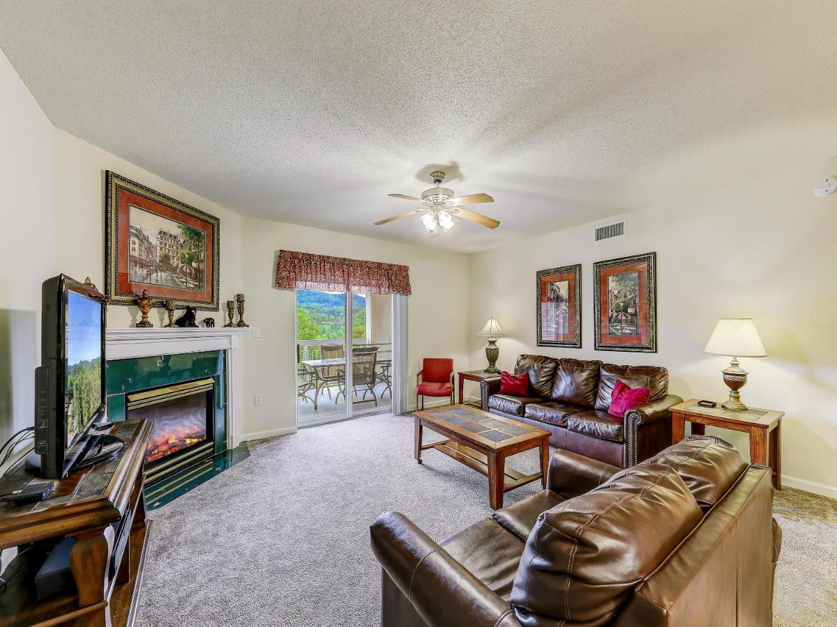 Greenbrier Getaway Whispering Pines 524 Pigeon Forge