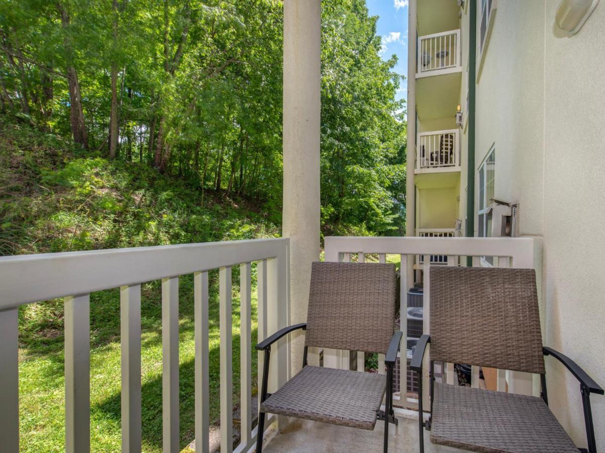 Lazy Bears Den 2103 Pigeon Forge