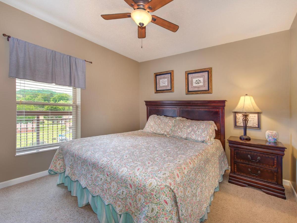 River Romp Cedar 505 Apartment