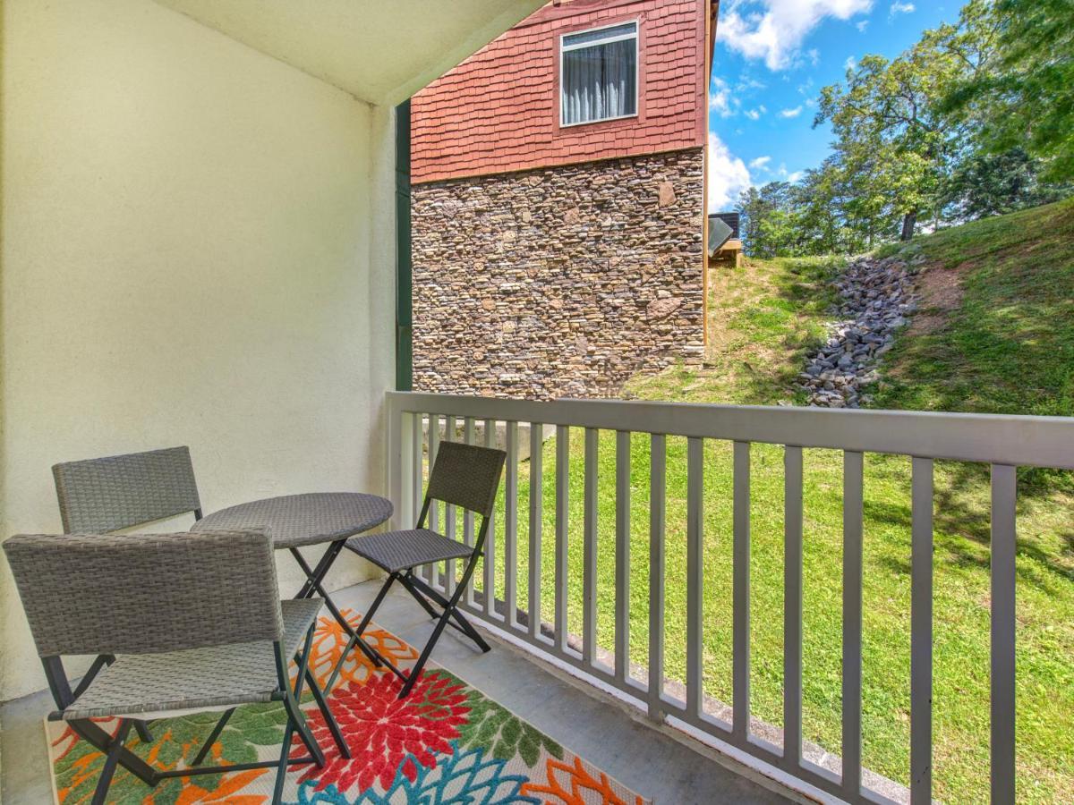 Apartment Lazy Bears Den 2103 Pigeon Forge