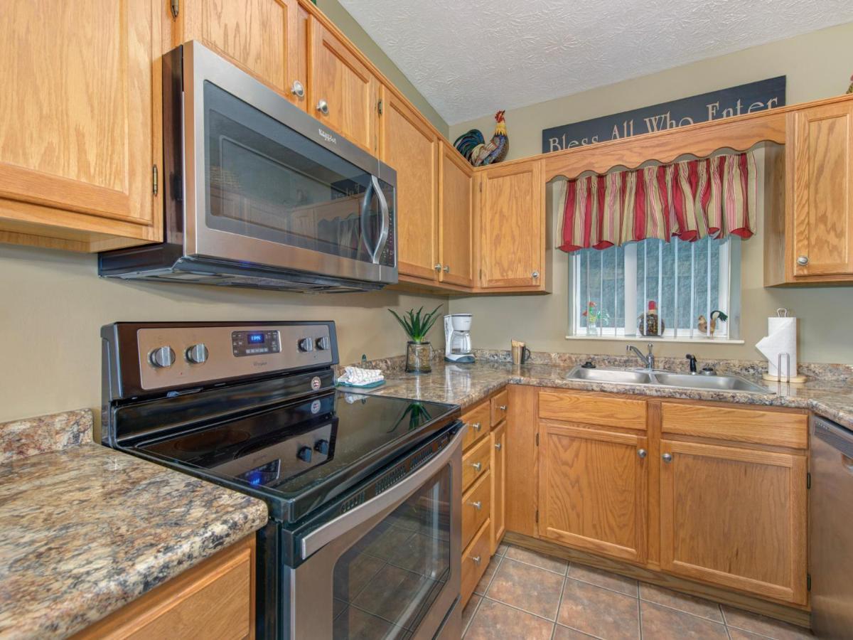 Apartment Smoky Mountain Memories Whispering Pines 232