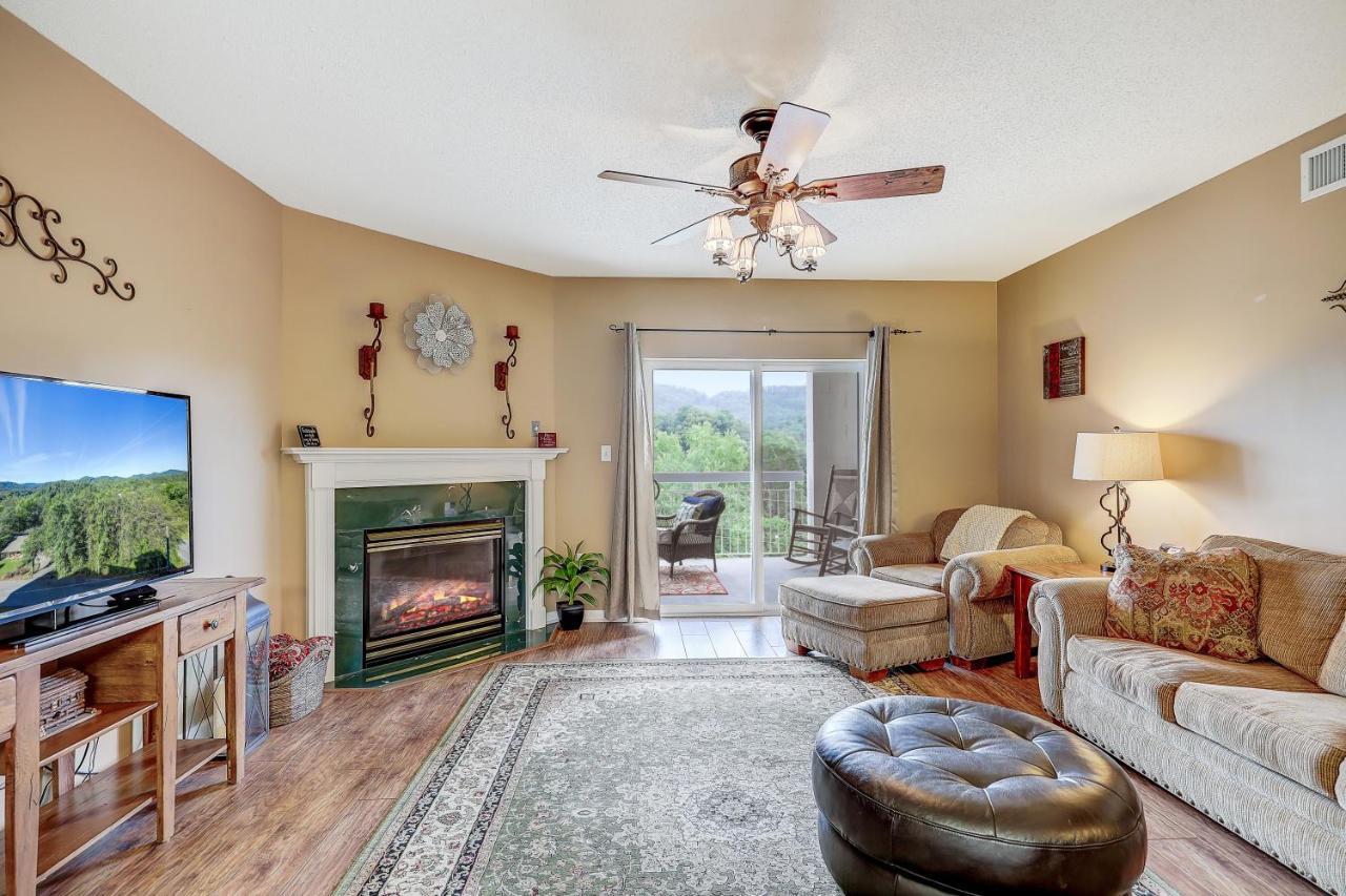 Ah-mazing! Whispering Pines 532 Pigeon Forge