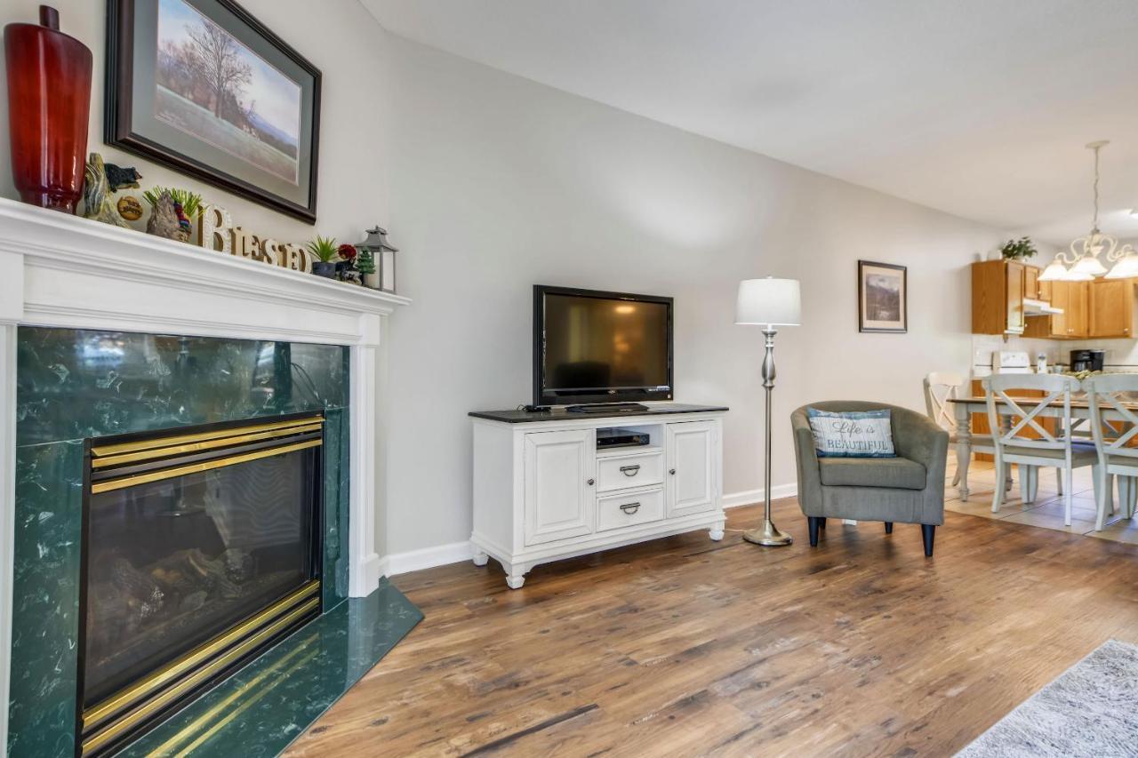 Our Happy Place Whispering Pines 414 Apartment Pigeon Forge