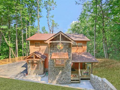 Splashing Sunrise, 2 Bedrooms, Private Pool, Arcade, Hot Tub, Sleeps 6 Holiday home *