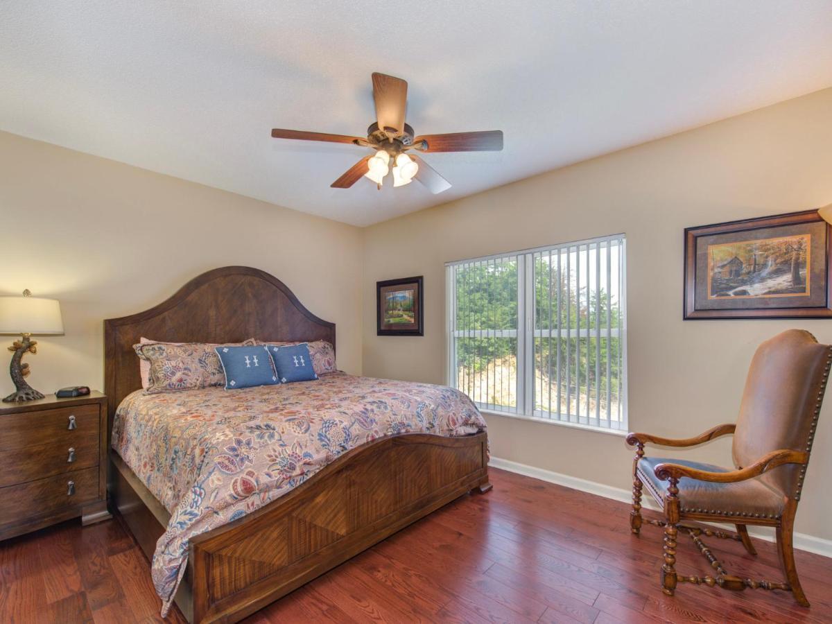 Whispering Pines 113 * Pigeon Forge
