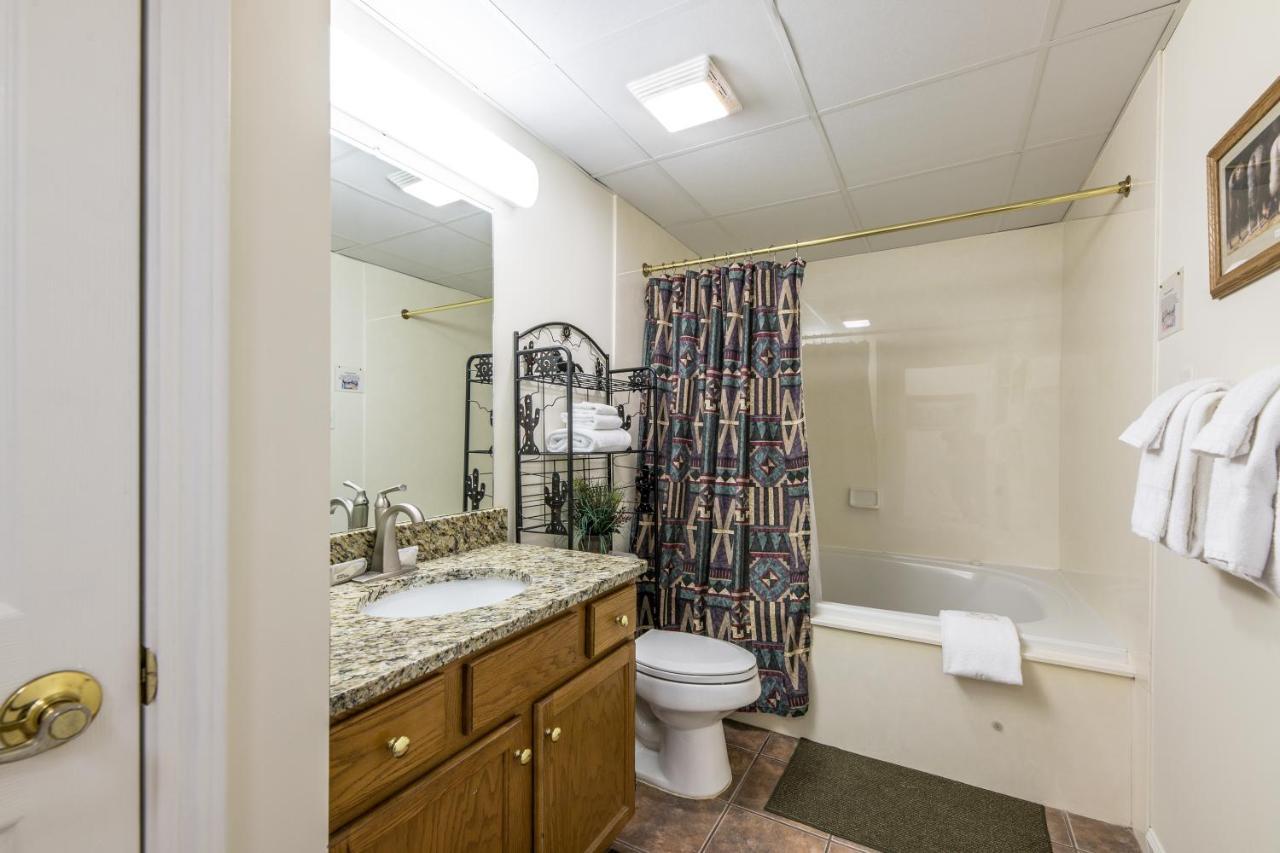 Time For 2! Whispering Pines 251 Apartment