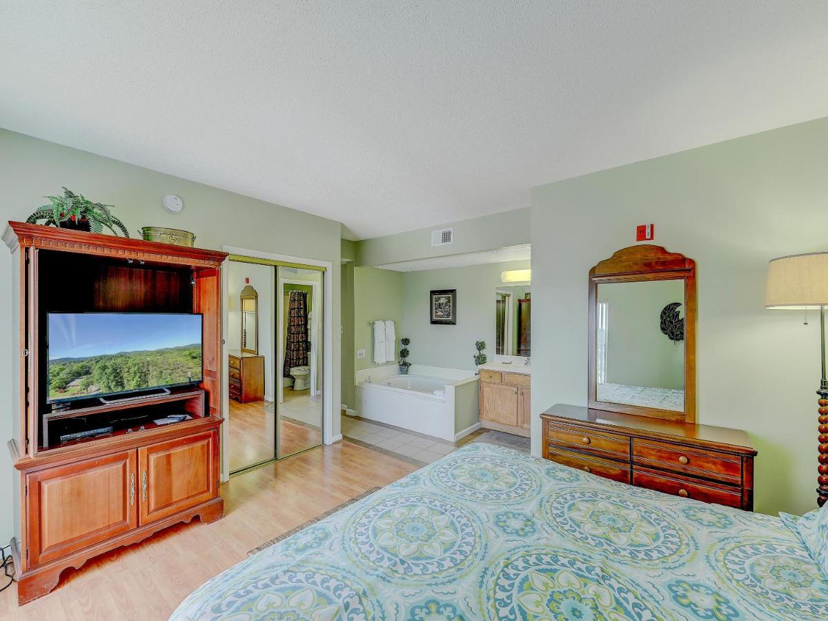 Your Mountain Escape Whispering Pines 244 Apartment *