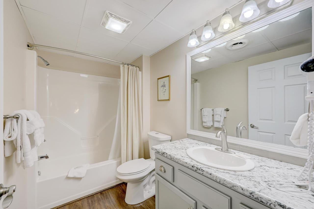 Apartment Sweet Dreams Whispering Pines 313 *