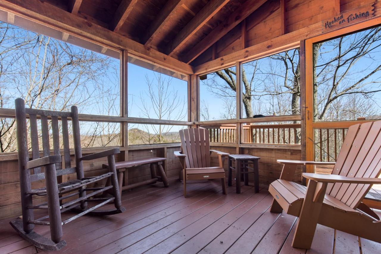 Huckleberry Ridge * Pigeon Forge