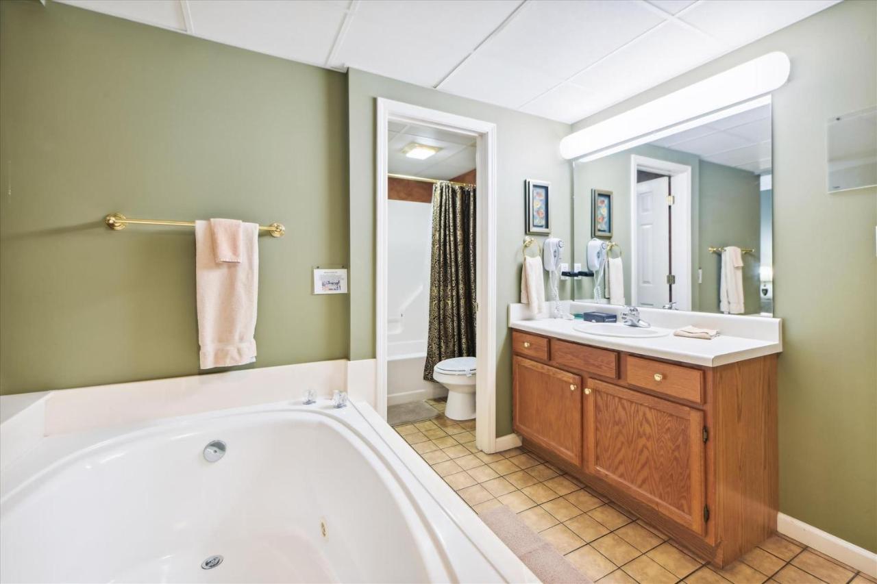 Apartment Eagle View Whispering Pines 332 *