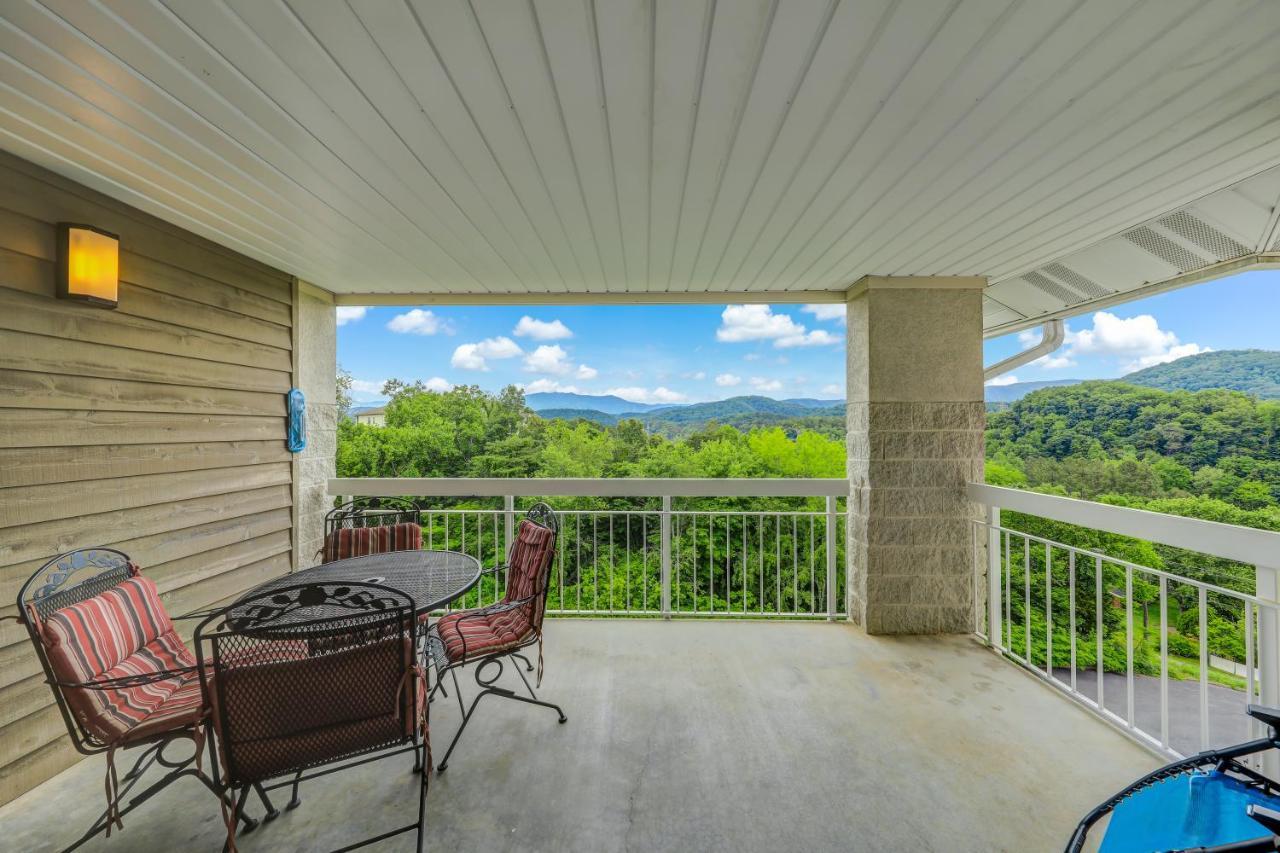 About The View Whispering Pines 453 Apartment