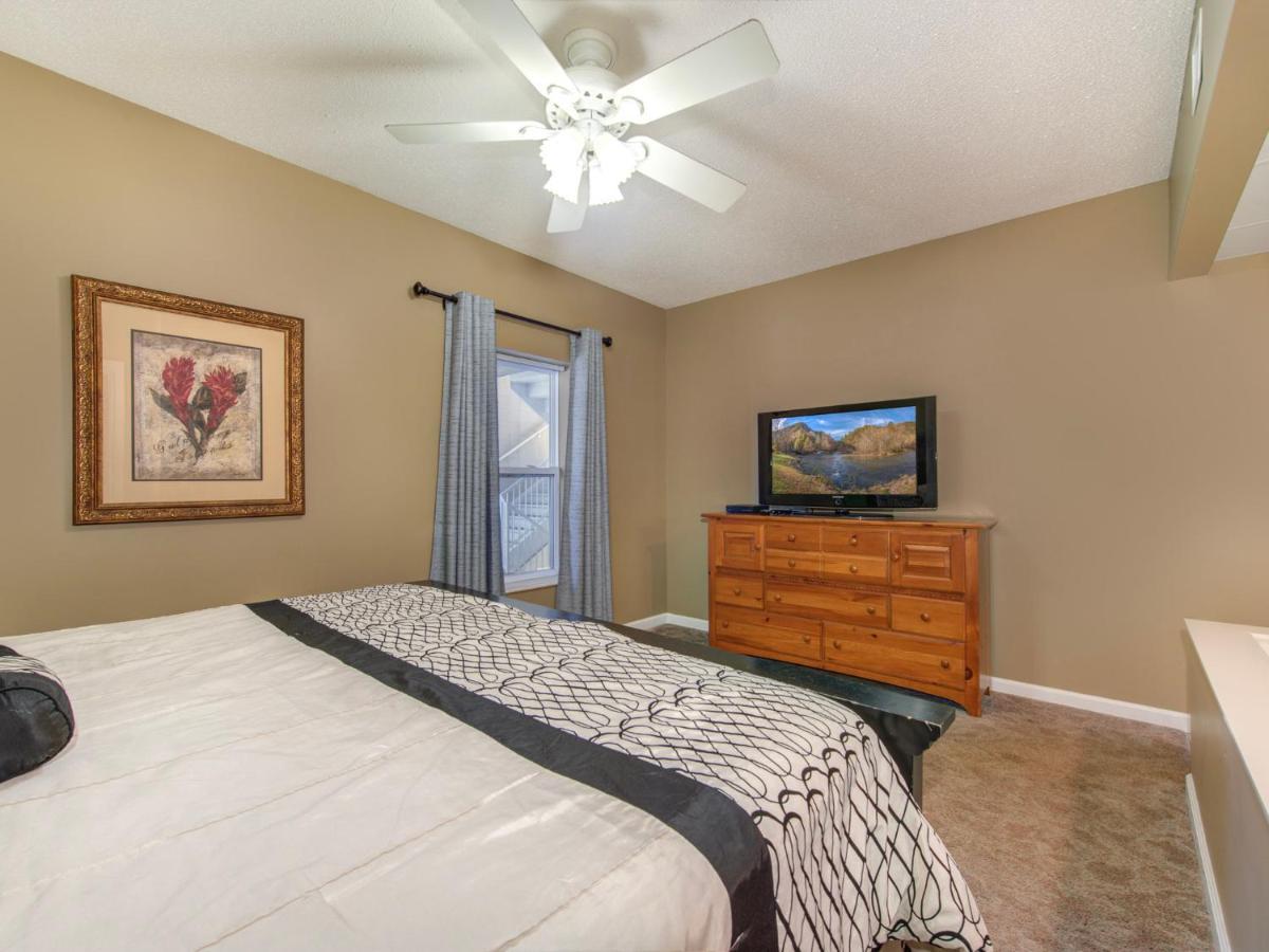 Downtown Retreat Whispering Pines 534 * Pigeon Forge